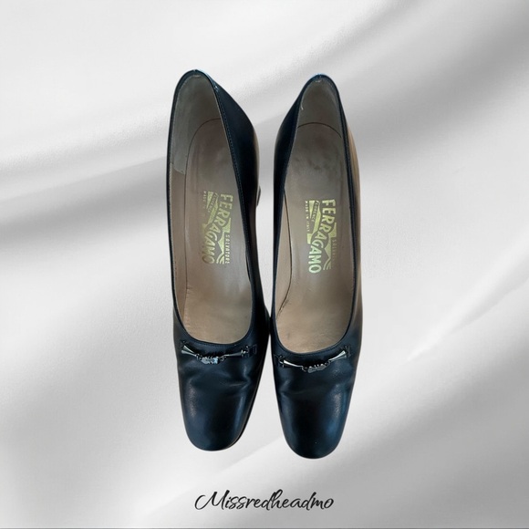 Salvatore Ferragamo Black Heels Timeless Design - Picture 1 of 7